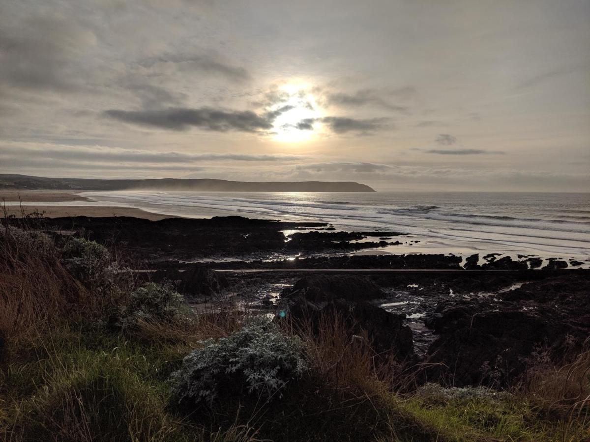 7 Putsborough - Luxury Apartment At Byron Woolacombe, Only 4 Minute Walk To Woolacombe Beach! Екстер'єр фото